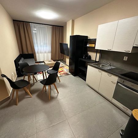 Aparthotel Olympland ทรุตนอฟ ภายนอก รูปภาพ