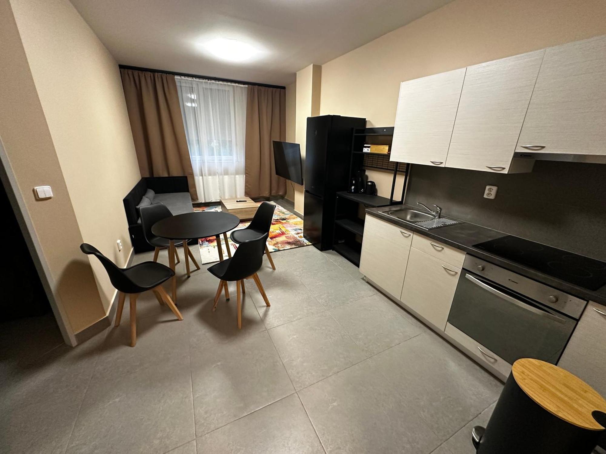 Aparthotel Olympland ทรุตนอฟ ภายนอก รูปภาพ